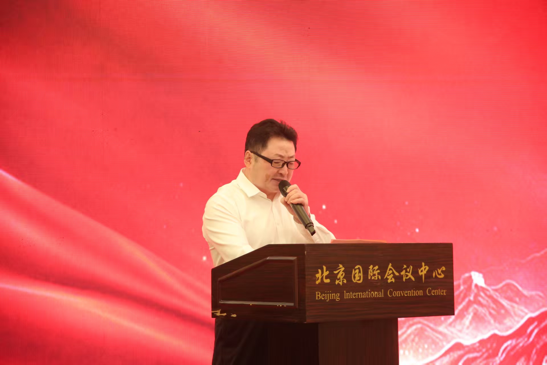 赓续长征魂 奋进新征程——纪念中国工农红军长征胜利90周年书画展在京隆重开幕